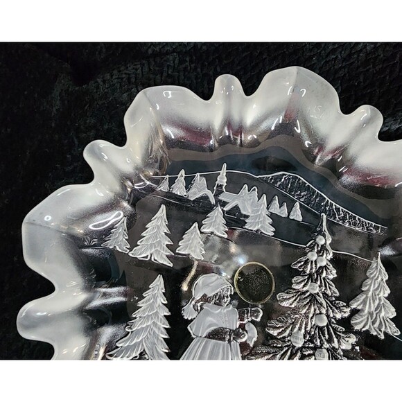 MIKASA Holiday Classic 10" Footed Bon Bon Crystal Dish Christmas Story 1990’s - Picture 3 of 8